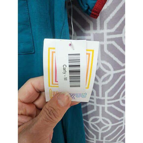 NWT LuLaRoe Carly Blue Green Multicolor Hi-Lo Dress Size M - Picture 3 of 6